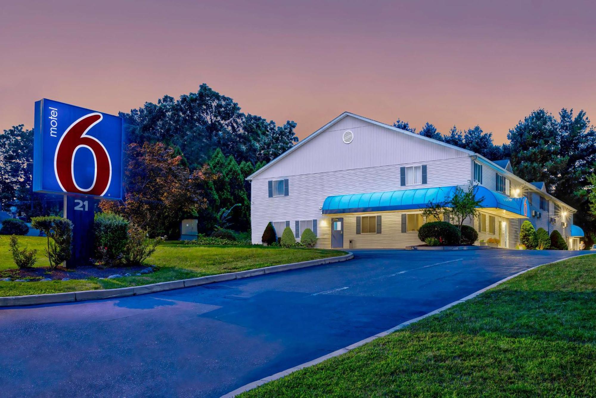 Motel 6 Bethel, Ct - Danbury Exteriör bild